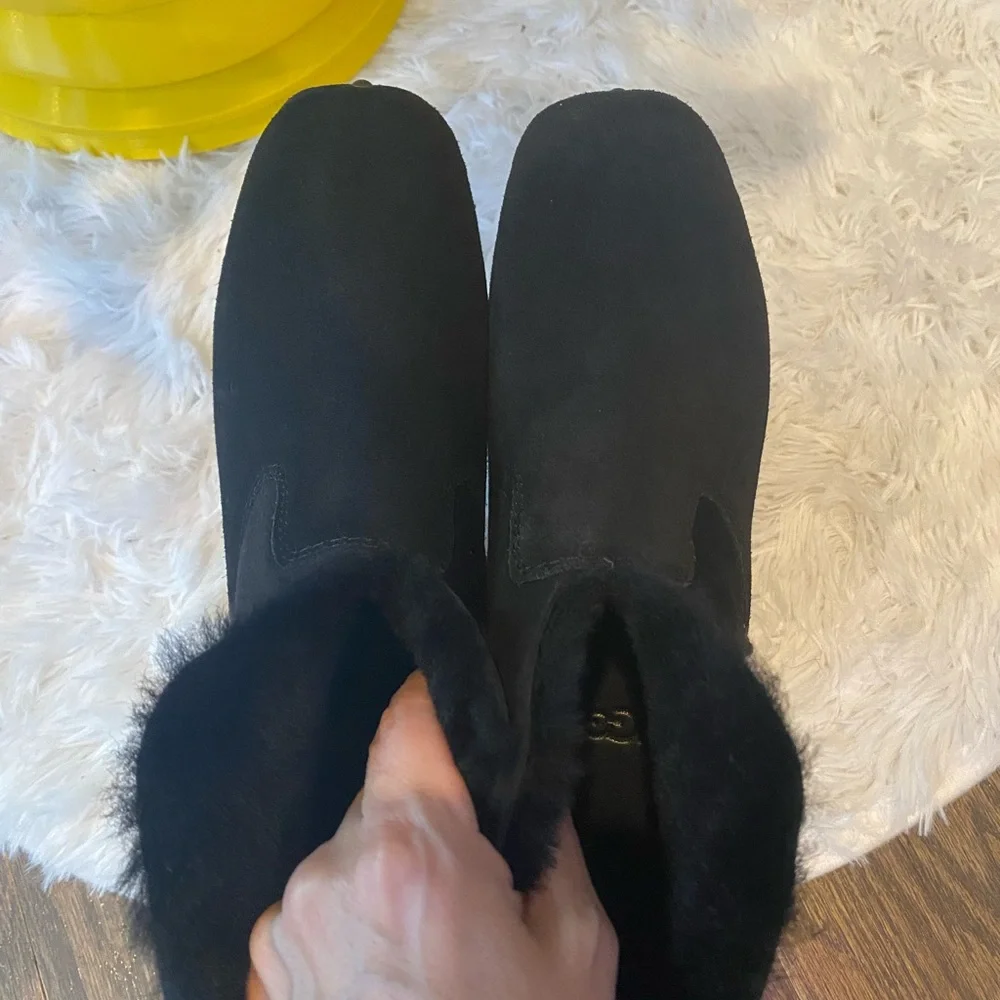 ✨Ugg (NWOT) Suede Boots Size 6✨ - Picture 5 of 6